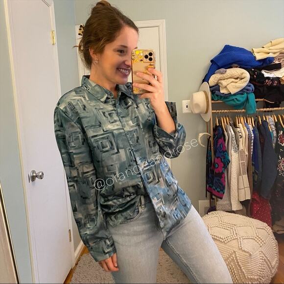 Vintage Blue Blouse - Picture 5 of 9